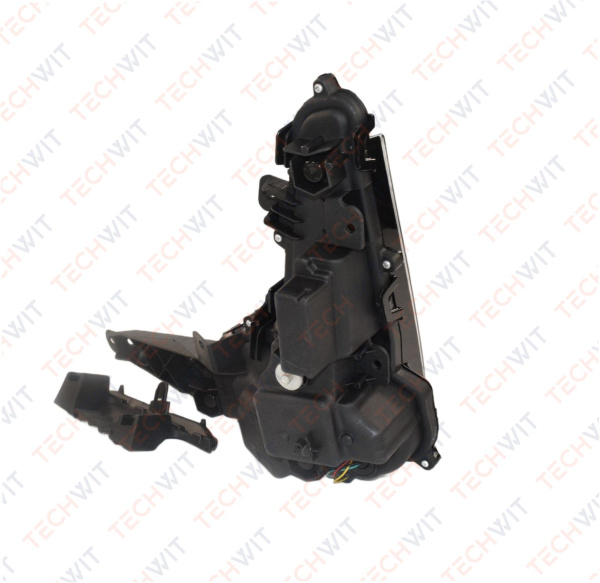 Lexus LX570 Противотуманная фара Лев. белая two eye Лексус ЛХ570 8139060020 2016-2021 TECHWIT