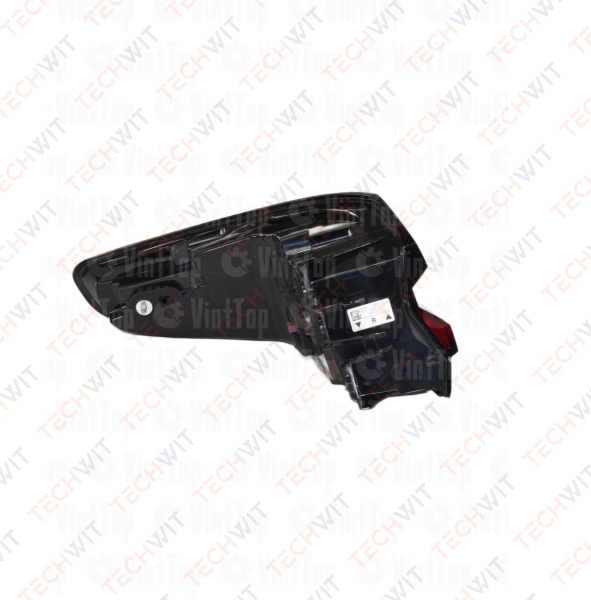 BMW 5 G30 LCI фонарь задний внешний правый 63218493812 БМВ 5 G30 LCI 2020- TECHWIT