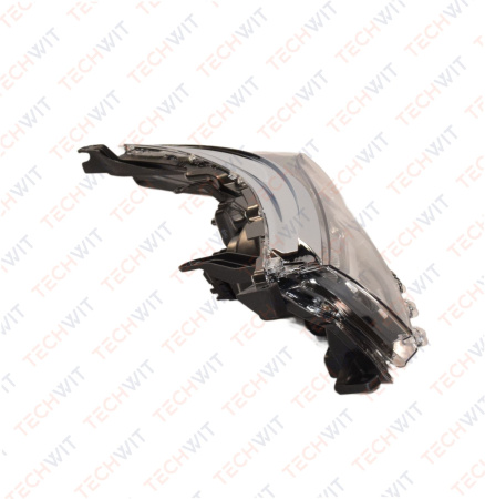 Toyota Corolla E170 Фара передняя левая Toyota Королла E170 8117002F00 2014-2015 TECHWIT