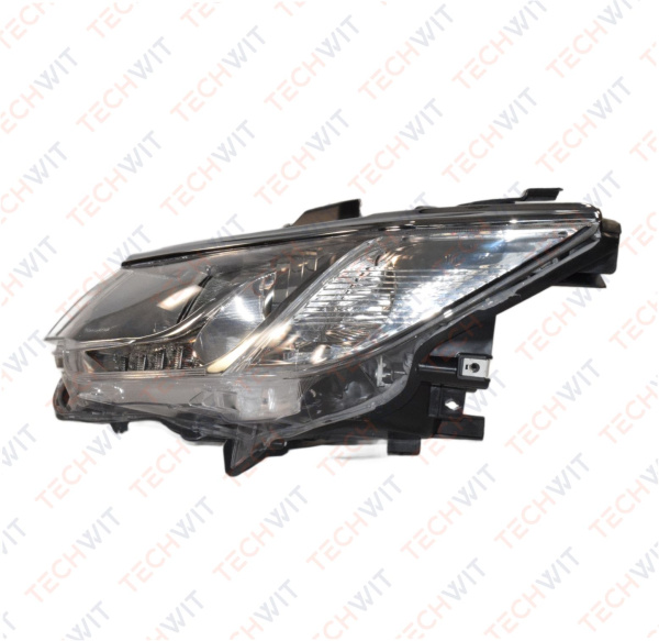 Toyota Camry Фара передняя Лев. Xenon без блока розжига Тойота Камри 8118533801 2015-2017 TECHWIT