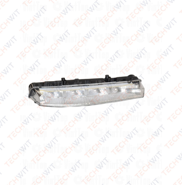 Mercedes C W204 AMG фара противотуманная правая DTL A2049064902 Мерседес C W204 AMG 2008 TECHWIT